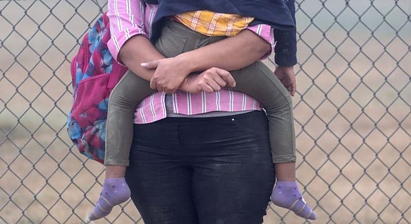 H� m�es solteiras a perder o abono de fam�lia por irem morar para casa dos pais. 